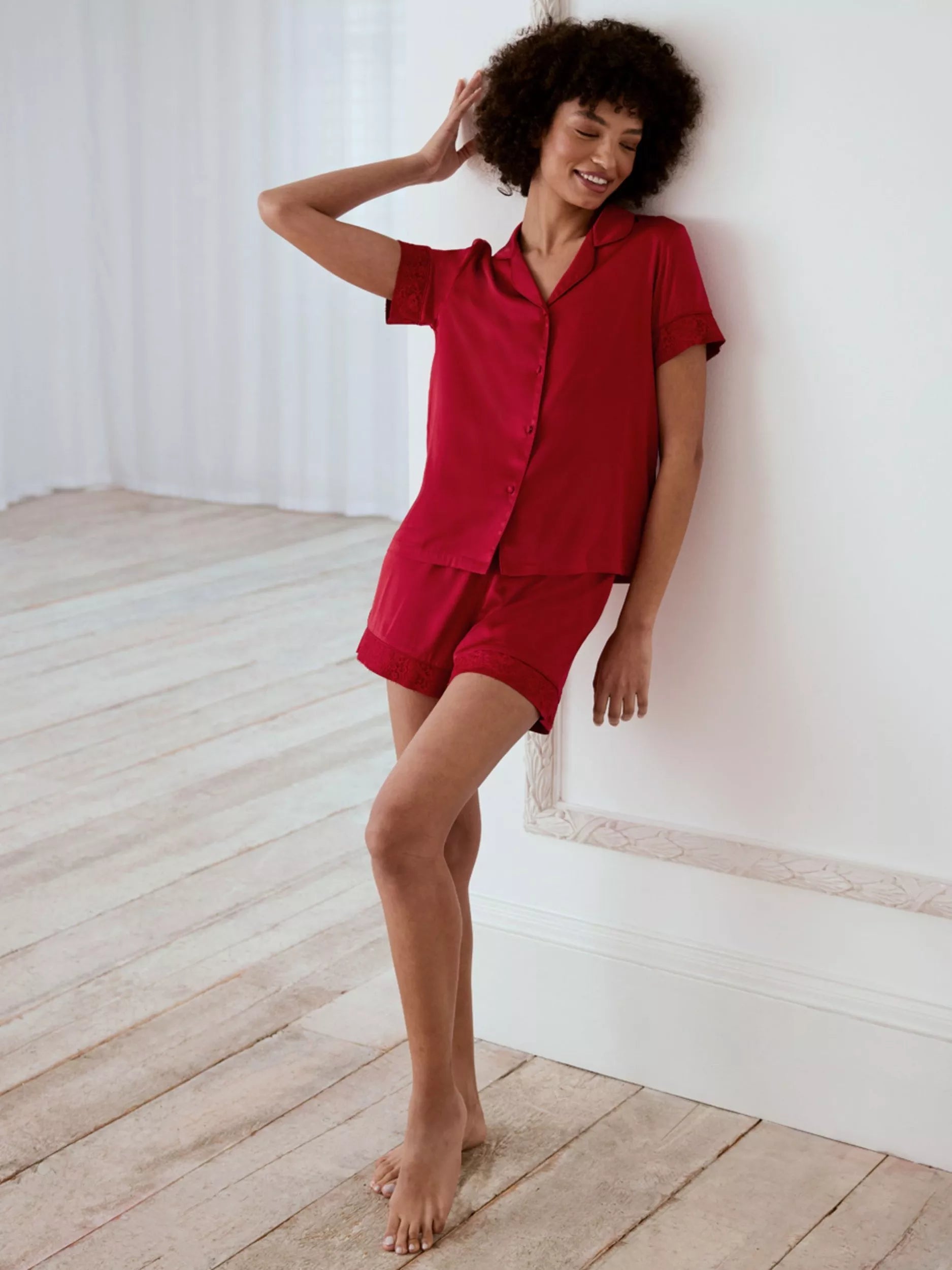 Chelsea Peers Satin Lace Trim Pyjama Set, Red - McGrocer