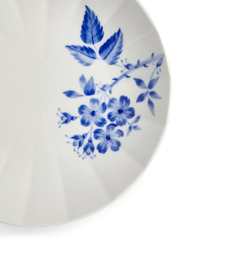 Royal Copenhagen floral rose pattern deep plate 22cm, imported from the UK