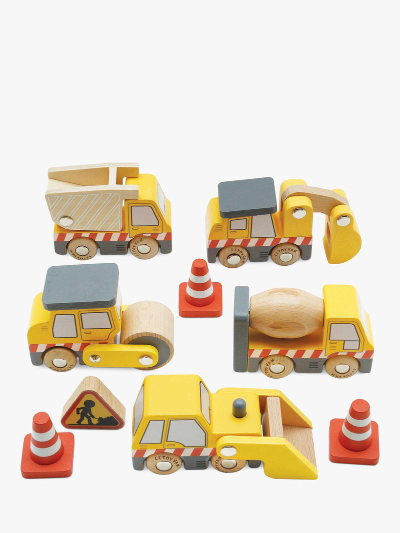 Le Toy Van wooden construction vehicle set, UK version