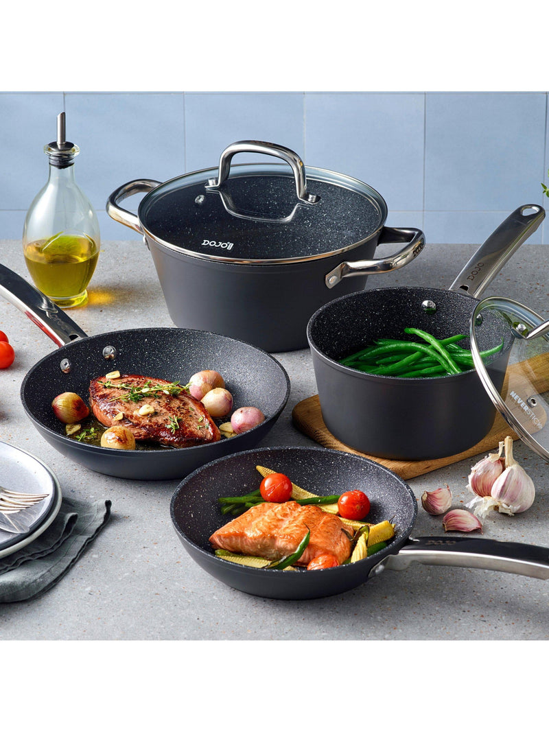 Dojo Yumi Neverstick non-stick casserole dish with lid 24cm - British product