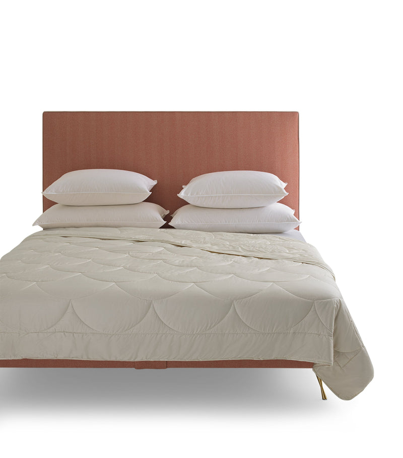 SAVOIR super king silk duvet 4.5 tog (British brand)