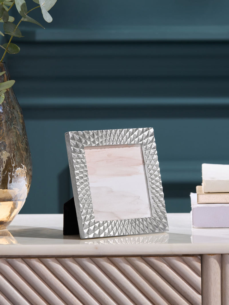 Silver geometric photo frame (British brand)