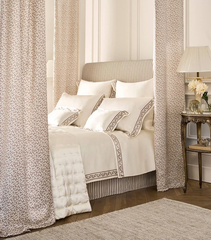 Gingerlily Silk Fern Vine King Duvet Cover (220cm x 200cm)