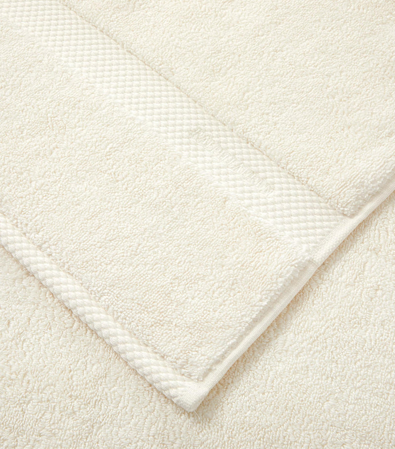 Ralph Lauren Home Avenue hand towel 50cm x 100cm, imported from the UK