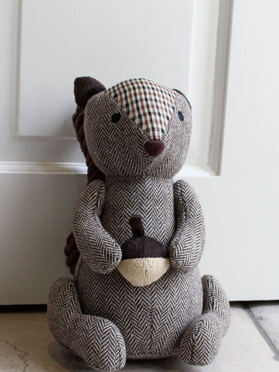 Riva Home Brown Squirrel Novelty Doorstop