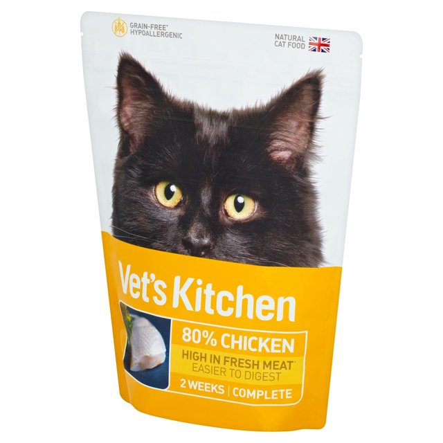 Vet's Kitchen Ultra Fresh Cat Food Chicken 770g GOODS M&S