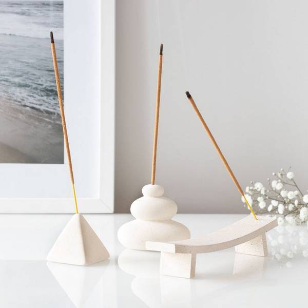 Something Different wave incense holder ceramic (British brand)