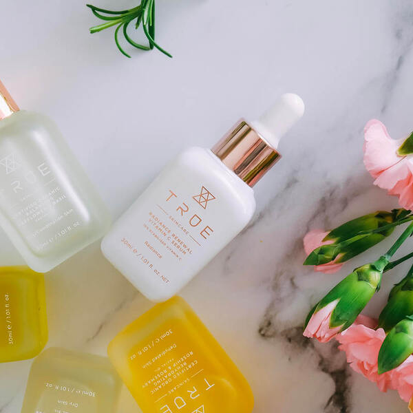 TRUE Skincare Radiance Renewal 10% Vitamin C Serum 30ml GOODS Superdrug