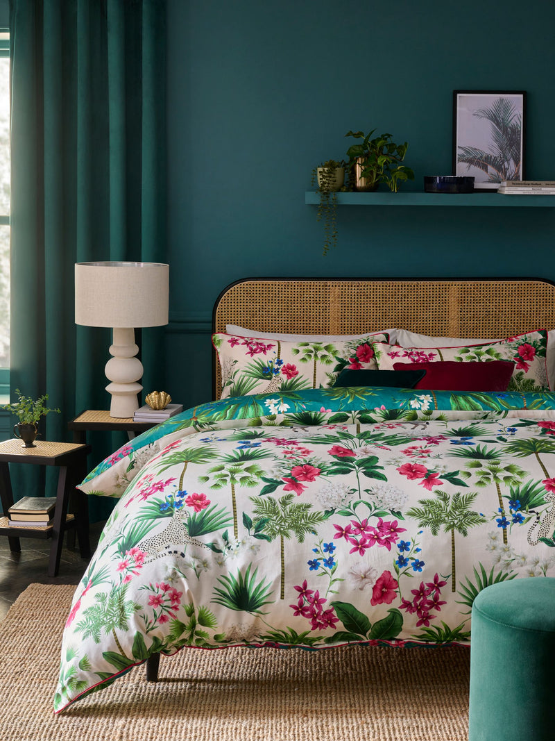 Teal Green Reversible Safari Duvet Cover and Pillowcase Set (British brand)