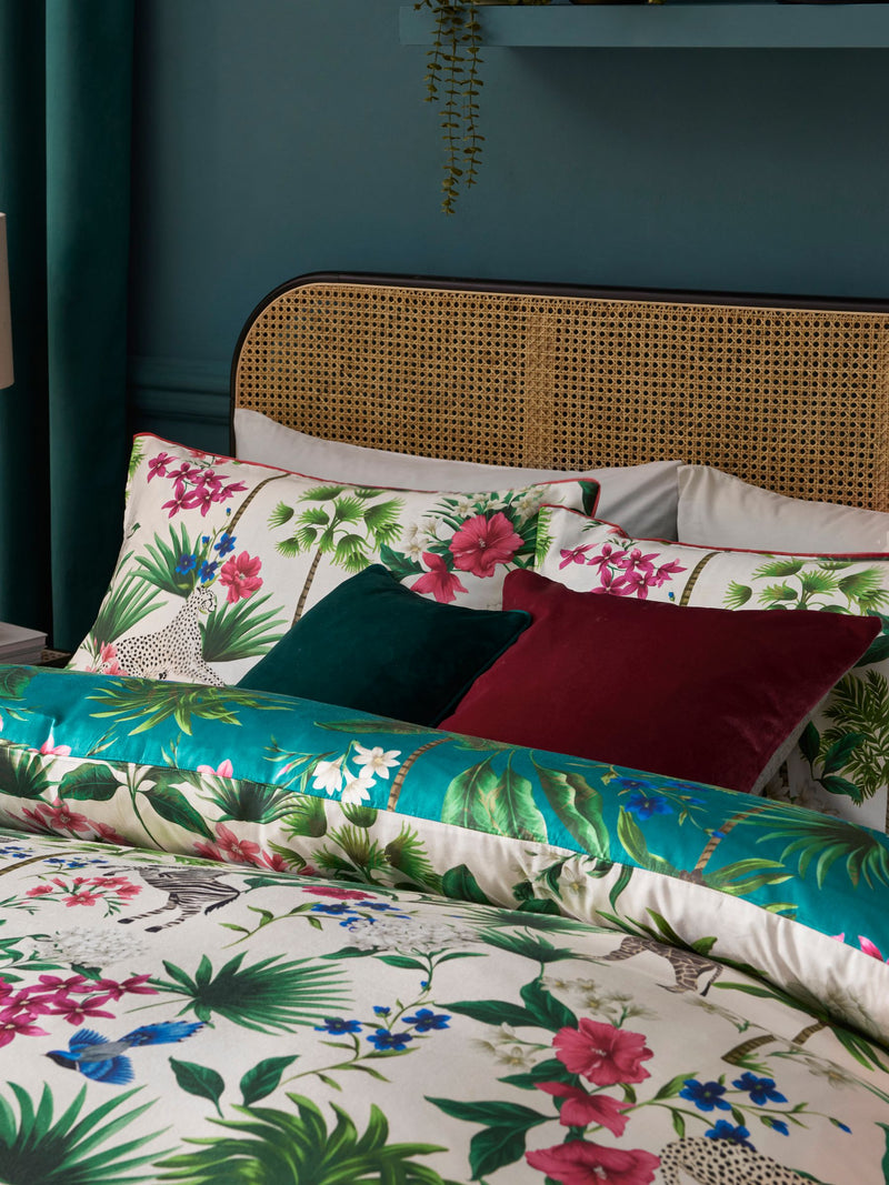 Teal Green Reversible Safari Duvet Cover and Pillowcase Set (British brand)