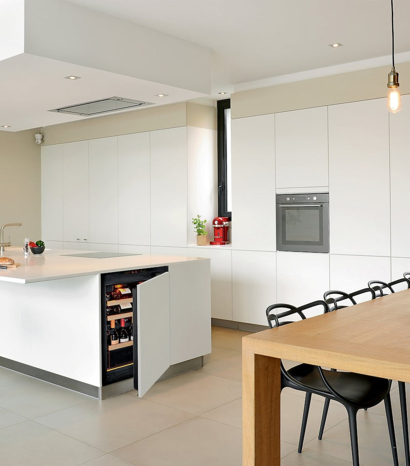 Eurocave integrated wine storage cabinet for built-in installation - British product