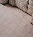 The Rug Company x Kelly Wearstler Riven Alabaster Rug (2.44m x 3.05m)
