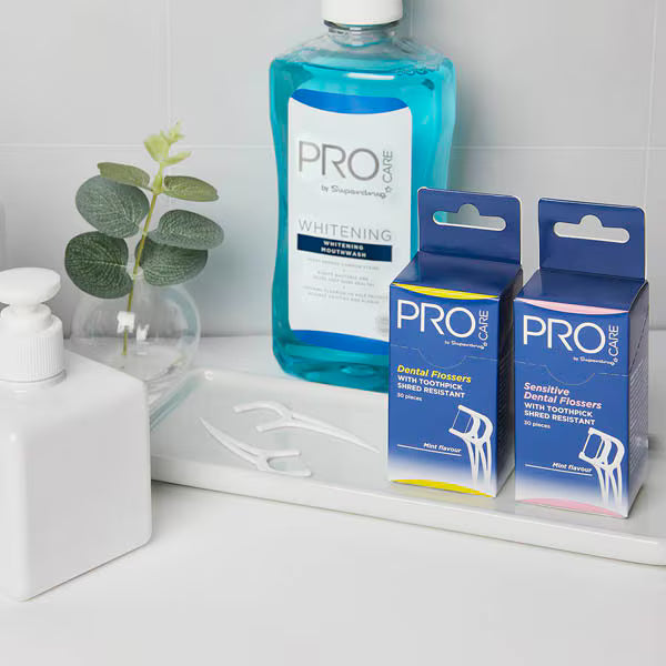 Superdrug ProCare Whitening Mouthwash Fresh Mint 500ml (British brand)