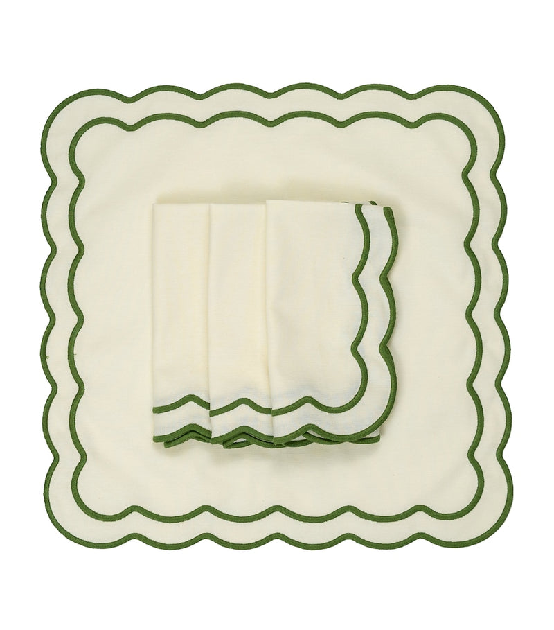 Maison Margaux set of 4 Apple design fabric napkins with green trim 50cm x 50cm, imported from the UK