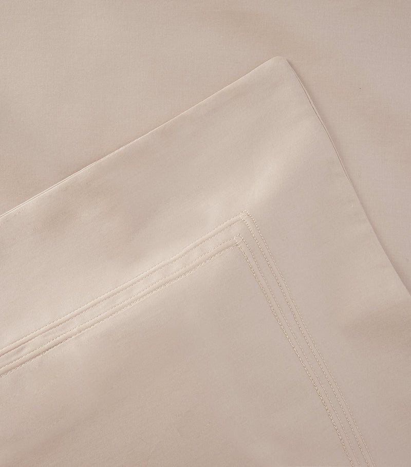 Yves Delorme Triomphe Double Duvet Cover 200cm x 200cm (British brand)