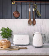 Retro Electric Kettle with Stainless Steel Details 1.7L Capacity
