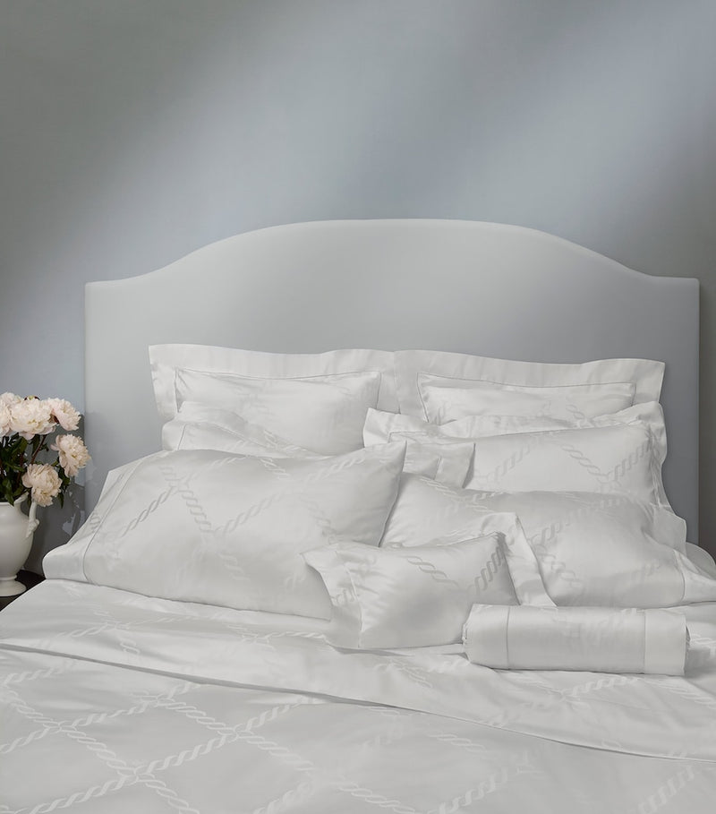 Pratesi pillowcase with braid motif 50cm x 90cm, imported from the UK