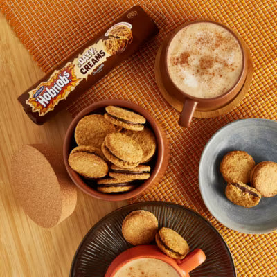 McVitie's Hobnobs Chocolate Cream Biscuits 160g, imported from the UK
