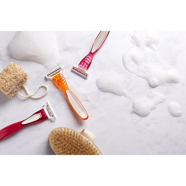 Superdrug Female Triple Blade Scented Disposable Razors x4 GOODS Superdrug