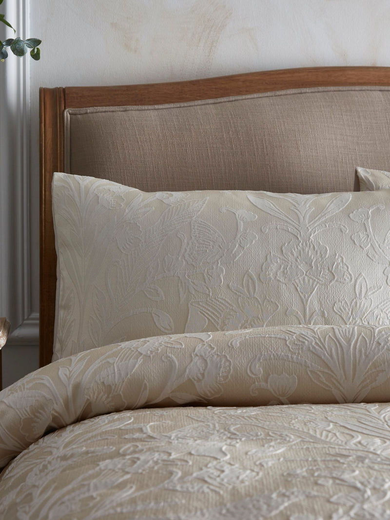 Appletree Gold Elysia duvet cover set - British product
