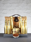 Le Bon Vin Golden Girls Prosecco hamper with chocolate truffles 6x200ml, UK version