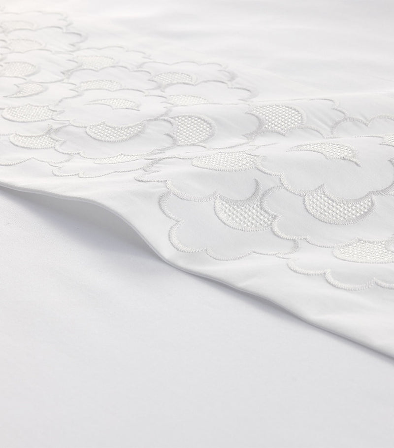 Yves Delorme Festons Super King Flat Sheet 270cm x 295cm (British brand)