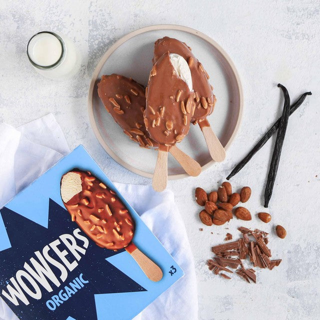 Wowsers organic vanilla ice cream lollies with milk chocolate and almonds 3x110ml (British brand)