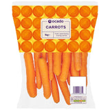Ocado British Carrots fresh vegetable 1kg, imported from the UK