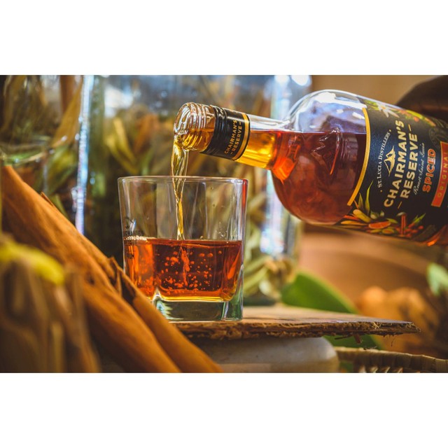 Chairman's Reserve spiced rum 70cl - British product
