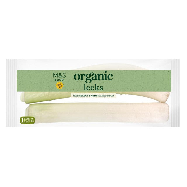 M&S organic leeks 400g, imported from the UK