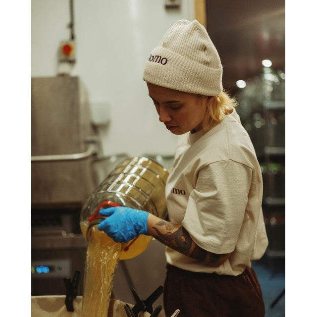 MOMO Kombucha organic turmeric kombucha 330ml, imported from the UK
