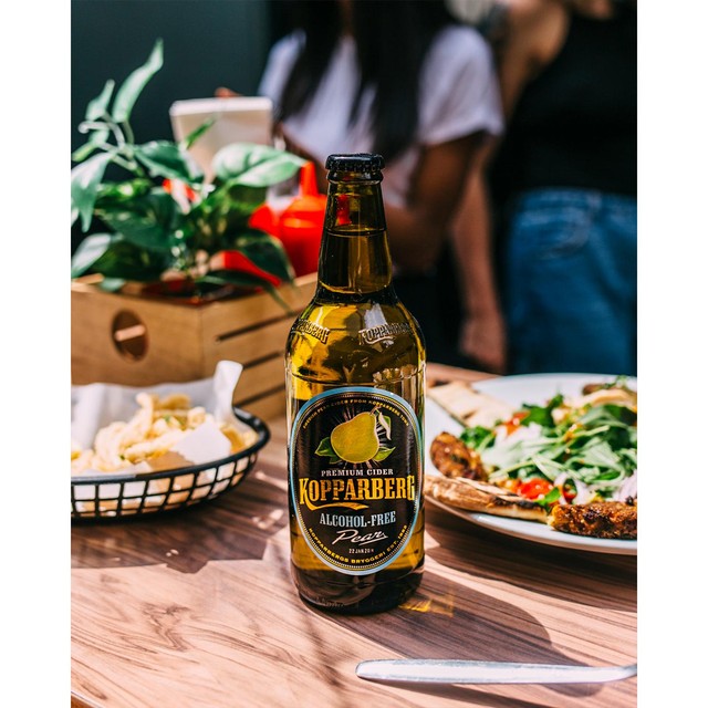 Kopparberg Alcohol Free Pear Cider 500ml Glass Bottle, UK version
