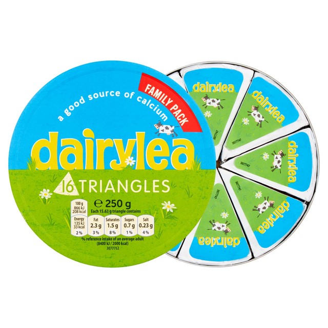 Dairylea cheese spread triangles 16 pack - British product
