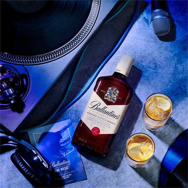 Ballantine's Finest blended Scotch whisky 70cl - British product
