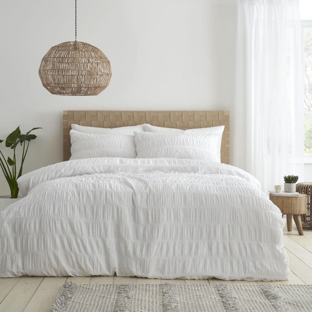 Catherine Lansfield white Super King duvet set - British product