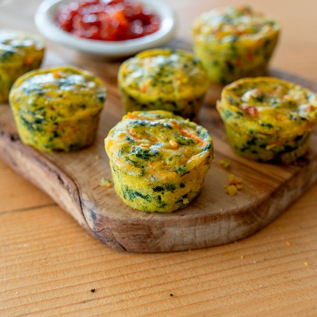 Higgidy mature cheddar and spinach muffins 130g, UK version