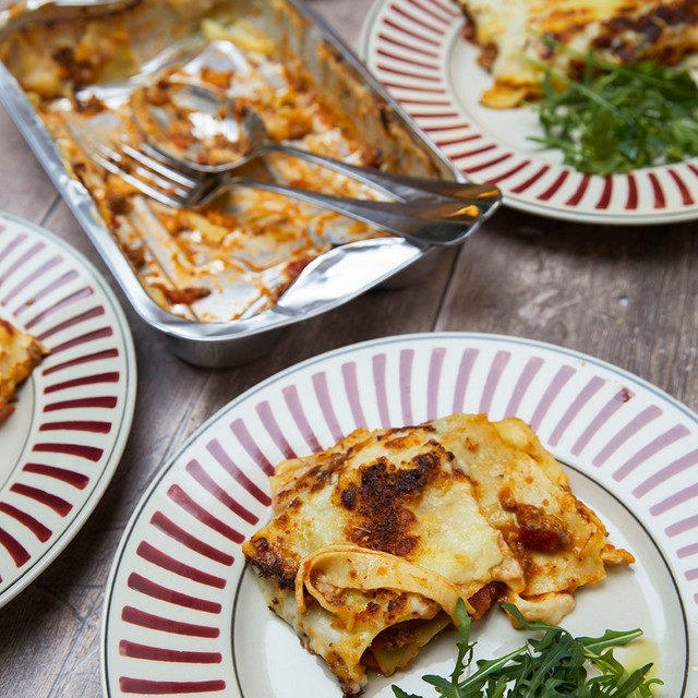 ByRuby Classic Lasagne ready meal serves 4 1420g - British product