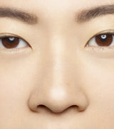 Illuminating Makeup Pen with Light-Reflecting Pigments for Radiant Finish 2.5ml