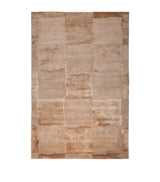 The Rug Company Arwen Warm Handcrafted Wool Rug (1.83m x 2.74m)