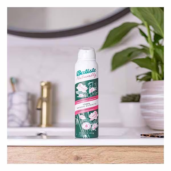 Batiste Naturally Bamboo Fibre Gardenia Dry Shampoo 200ml - British product