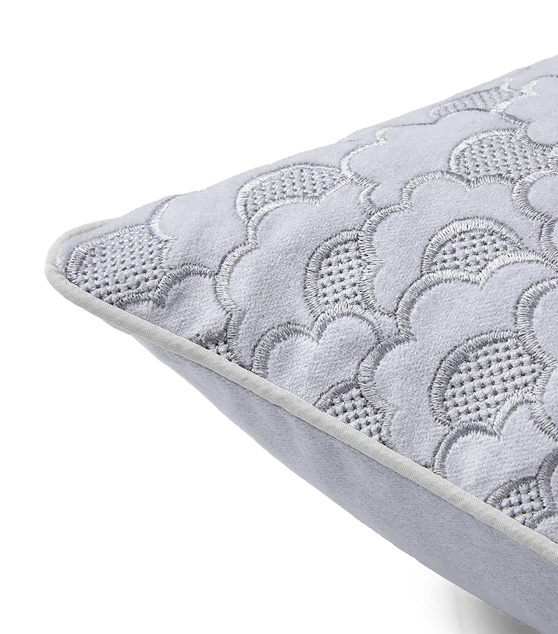 Yves Delorme Festons rectangular cushion cover 33cm x 57cm (British brand)