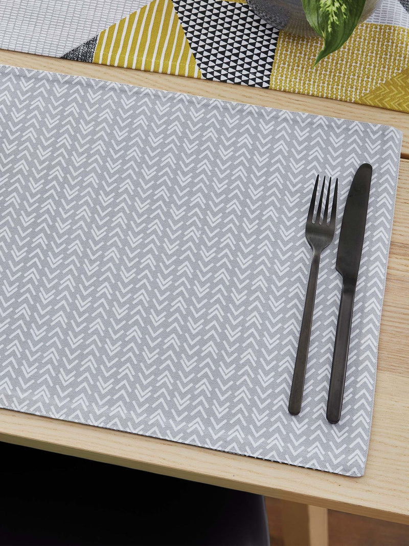 Catherine Lansfield Set of 2 Yellow Larsson Geo Wipeable 100% Cotton Placemats