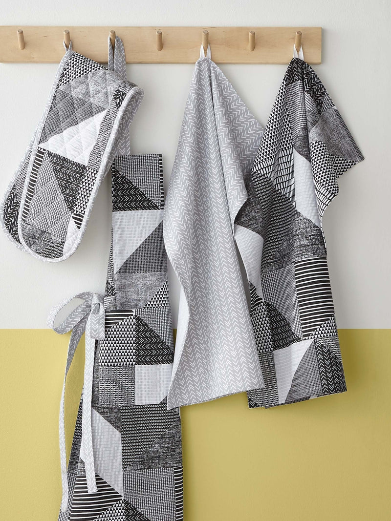 Catherine Lansfield Grey Larsson Geo apron 70 x 80cm - British product