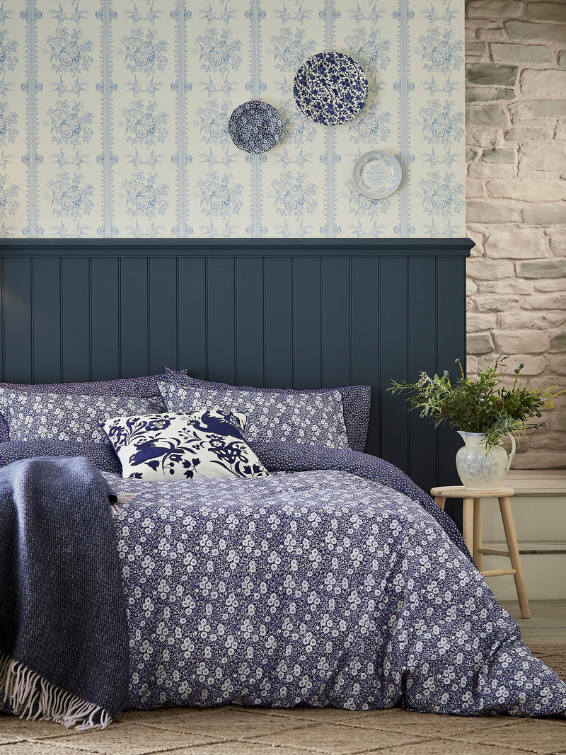 Burleigh Blue Calico duvet cover and pillowcase set - British product