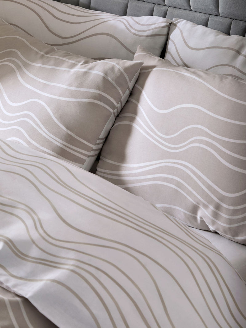 Reversible duvet cover set in natural wave, imported from the UK