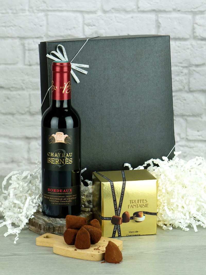 Le Bon Vin Bordeaux red wine and Champagne truffles gift set 375ml 100g, UK version