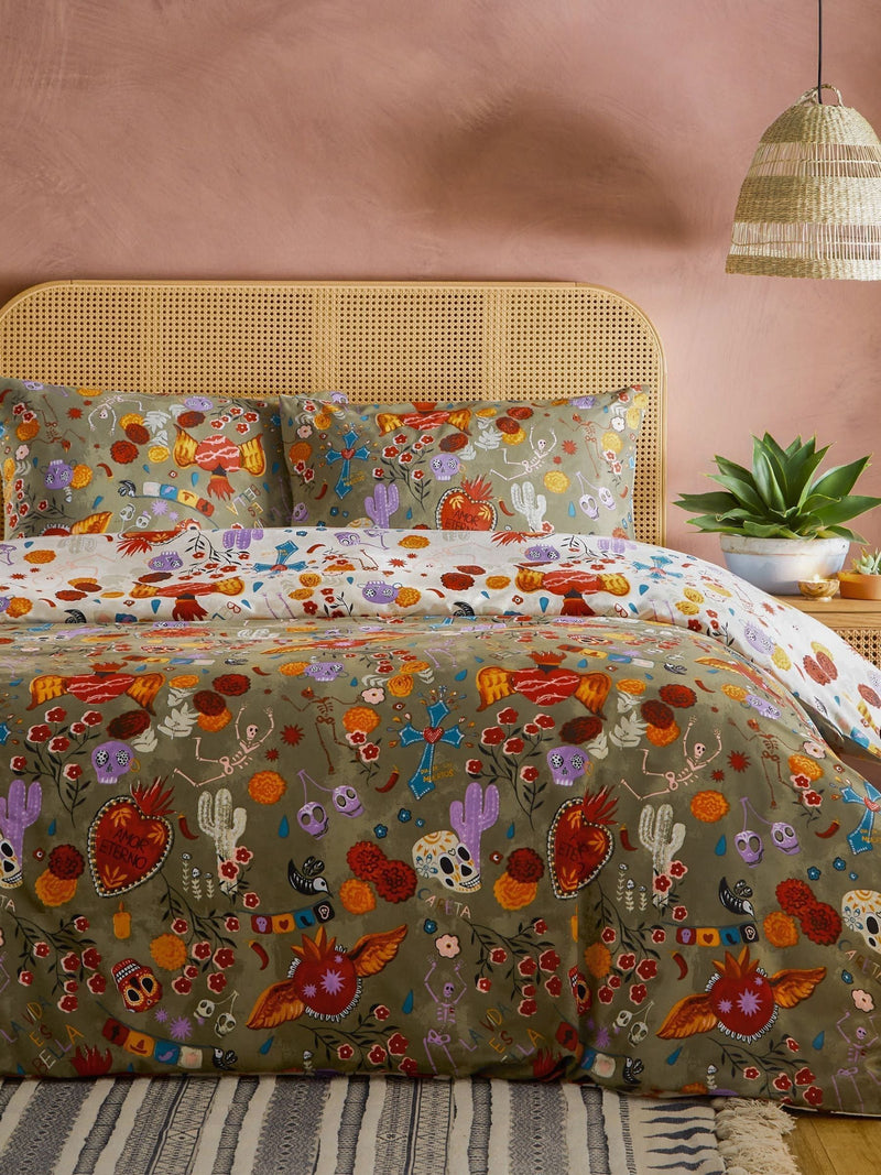 La Vida Festive reversible duvet cover and pillowcase set - British product