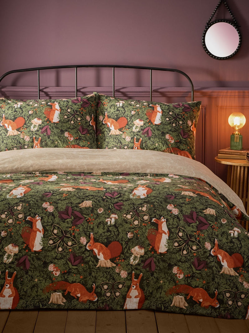 Furn Pineberry Forest reversible duvet cover and pillowcase set - British product