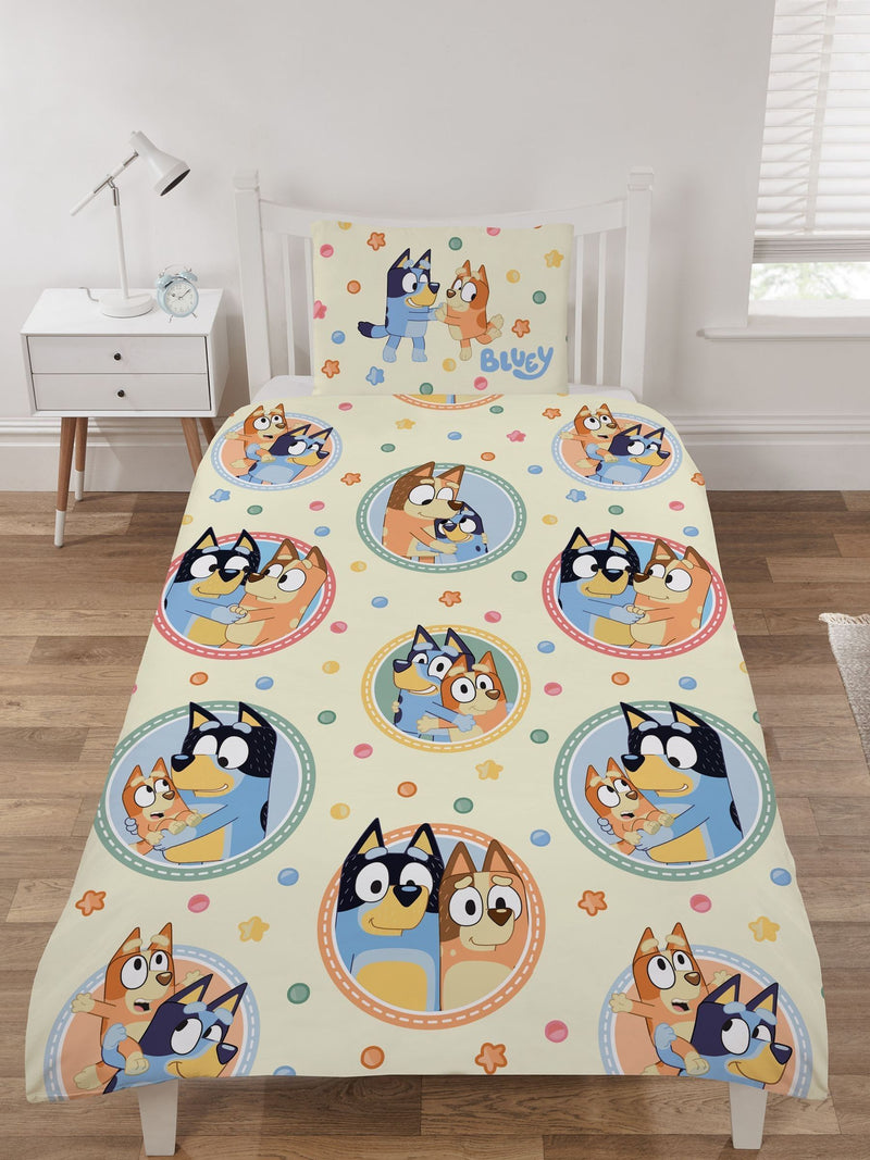 Bluey Multi Reversible Single Duvet Cover and Pillowcase Set - British product