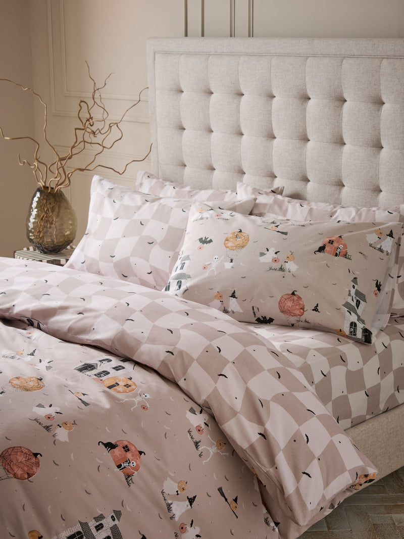 Halloween reversible duvet cover and pillowcase set, imported from the UK